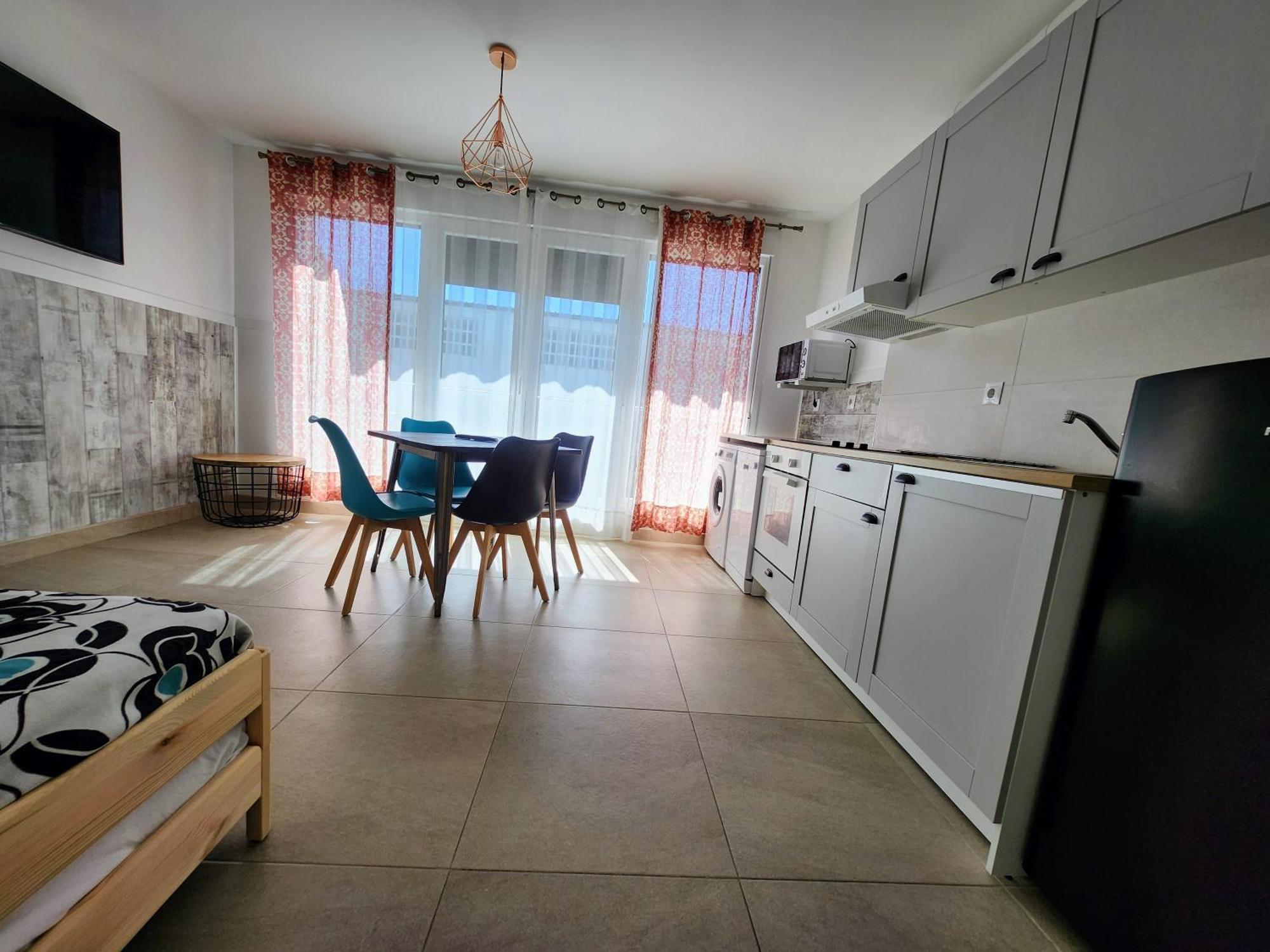 Apartamentos Playa De Covachos โซโต เด ลามารินา ภายนอก รูปภาพ